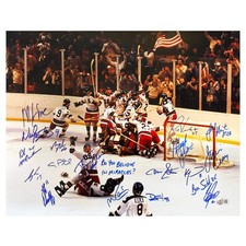 Miracle On Ice 18-Autograph 1980's Gold Medalists Team USA 16x20 Photo (Beckett) picture