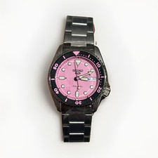 Seiko 5 Pink Panther Automatic Pink Dial Day/Date Black Bezel Bracelet Box picture