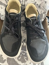 NIB Gobi Sneakers Juniors - US 5 1/2 - Barefoot- Obsidian Leather - MSRP $100 picture