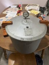 Vintage National (Presto) No 7 Pressure Cooker Canner 16 Quart picture