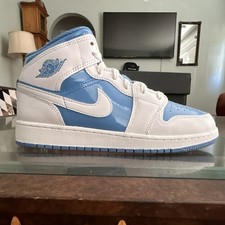 Jordan Air Jordan 1 Mid Men's Lace-Up Mid-Top Sneakers White/Blue Colorblock picture