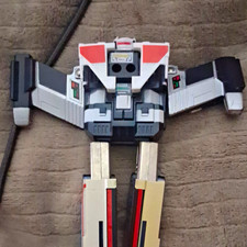 Vintage Transformers Robot Toy Figure 1984 VF-1 Age 17 Years & Up picture