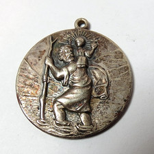 ANTIQUE RELIGIOUS CATHOLIC SILVER PLATED PENDANT 30MM IN DIAMETER picture