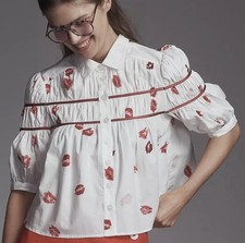 NWT Maeve Anthropologie The Leandra Shirred Yoke Blouse  XS Lips Kiss  White Top picture
