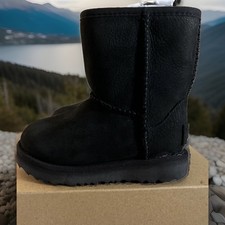 UGG TODDLER CLASSIC WEATHER SHORT BLACK WATERPROOF SIZE 7 BOOTS/ 1019646T NEW picture