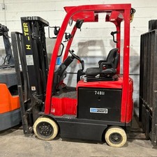 2020 Hyster E30XN 3000lb Used Electric Forklift Triple Mast Sideshift Lithium picture