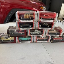 Road Legends 1:43 Collector's Edition 11 Diecast Classic Cars Multicolor picture
