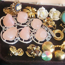 Vintage Costume Jewelry Mixed Lot Earrings Brooch Pin Mixed Metals Gold Silver picture