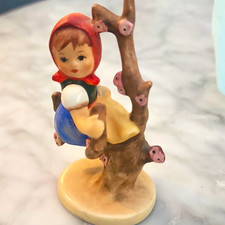 Hummel Goebel Multicolor Porcelain Figurine #195 picture