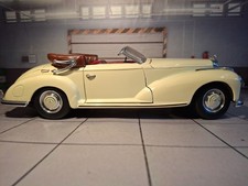 1/18 Diecast Vintage Mercedes Benz 300s 1955 In Old English White Maisto No Box picture