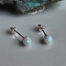 925 Sterling Silver 4mm Natural Round White Fire Opal Dainty Earrings Push Back picture