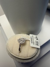 moissanite ring picture