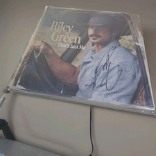 RILEY GREEN That’s Just Me HAND SIGNED INSERT IN GOLD - 2 Black VINYLS New  picture