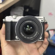 95%New Nikon 1 J5 Mirrorless Digital Camera w/10-30mm PD-ZOOM Lens Silver Tested picture
