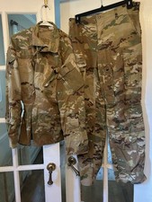 USA Army Aircrew Combat Uniform A2CU Multicam OCP Jacket & Trouser Medium Reg picture
