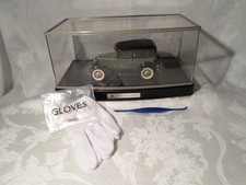 Franklin Mint 1930 FORD MODEL A TUDOR 1:24 SCALE CAR MODEL - Limited Edition picture