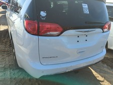 2017-2020 Chrysler Pacifica Trunk/decklid/hatch/tailgate Oem U8CLJ picture
