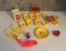 Vintage LOT OF 20 Fisher Price Little People Phone Booth, Pool, School, Picnic picture