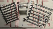 Wright Tool D979 Satin Finish 12-Point Combination Wrench Set 24-Piece Metric picture
