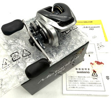 Shimano 13 Metanium HG Right Bait Casting Reel w/Box From JAPAN 