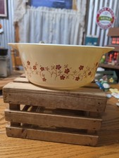 Pyrex 475-B Trailing Flowers 2.5 Casserole Dish 475-B Vintage Spring Floral picture