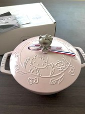 STAUB x Hello Kitty Sorbet Rose Pink Cast Iron Wa-NABE 20cm Rare Limited NEW picture