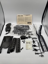 Monogram Armor Series Patton Tank Model  8217 Kit 1/35 Scale No box Complete picture