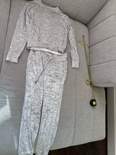 Lululemon Special Edition Ready to Crush Jogger Chrome Set Sz 6 Velvet (silver) picture