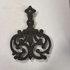 VINTAGE BUTTERFLY T-15 BLACK CAST IRON TRIVET~8.25