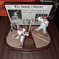 Danbury Mint Carlton Fisk 12th Home Run 1975 World Series Red Sox Sculpture picture