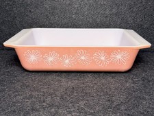 Vintage PYREX Pink Daisy 2 Quart Casserole Dish 575-B  picture