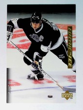 1995-96 Upper Deck WAYNE GRETZKY #99 Electric Ice Gold Insert picture
