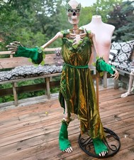 Vintage Eye Candy Lethal Beauty Poison Ivy Costume Complete 7 Piece Set picture