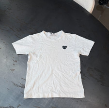 Comme des Garçons PLAY White T-Shirt Black Heart S picture