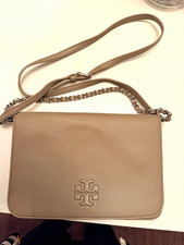 Tory Burch Grey Pebbled Logo Small Crossbody, Magnetic, Detachable Chain picture