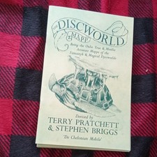 The DISCWorld Mapp ,Terry Pratchett & Stephen Briggs ,PB 1995 Illus Fold-Out Map picture