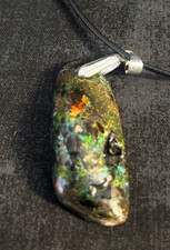 Andamooka Rainbow Matrix opal pendant 38.5 carat. picture