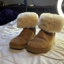 UGG Australia Women's Classic picture