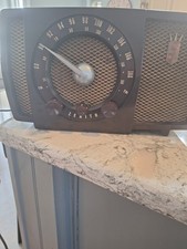Vintage 50's Zenith Model H723Z AM/FM Bakelite  Tube Radio picture