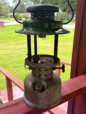 Coleman Vintage Oil Lantern Green Metal Fuel-Powered Camping Lantern. picture