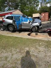 Selling as Parts 2021 Honda Pilot EXL with 31k . Engine, Tranny Etc available picture