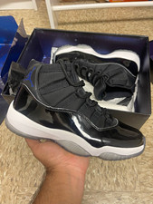 Jordan 11 Space Jam sz 8 picture