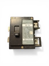 Cutler Hammer BW2200 2 Pole 200A 120/240V bolt on Circuit Breaker BW 10K picture
