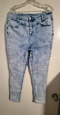 American Rag Women's Light Wash Skinny Jeans Slim Fit Button Down picture