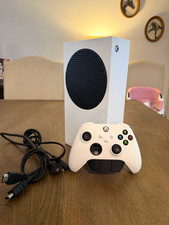 Microsoft Xbox Series S 512GB White Console 4K Wi-Fi + Wireless Controller picture