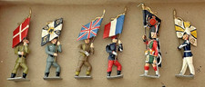 BOXED W BRITAIN CUSTOM LOT OF 6 COLLECTIBLE TOY SOLDIERS EUROPEAN FLAG BEARERS picture