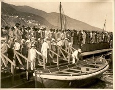 GA252 Approx 1920s Original Photo BOAT LANDING AT LA GUAIRA HARBOR VENEZUELA picture