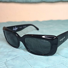 Vogue VO 5440-S Rectangle Sunglasses Black Plastic Frame Gray Tinted 135mm picture