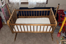 Vintage Jenny Lind bassinet picture