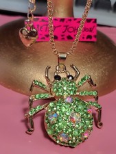Betsey Johnson Multi-colored Green Rhinestone Spider 🕷️ Necklace picture